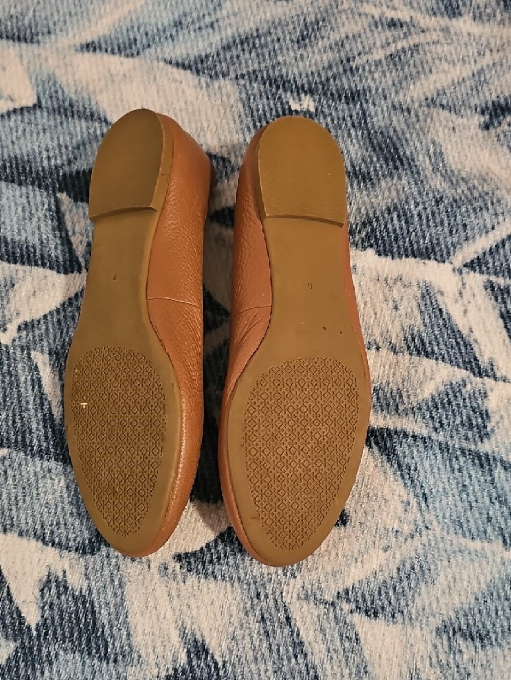 Tory Burch Ballet Flats with Gold Emblem - Picture 2 of 3
